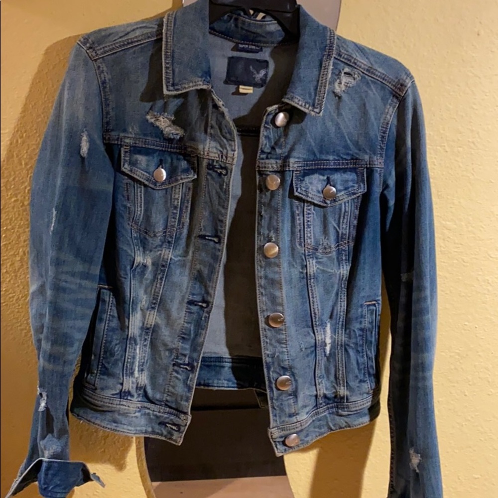 American Eagle Distressed Stretchy Jean Jacket